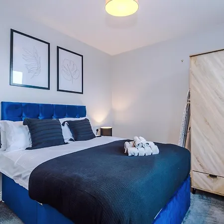 Spacious Retreat + Free Wifi * Leeds (West Yorkshire)