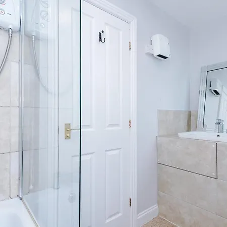 Lejlighed Spacious Retreat + Free Wifi Leeds (West Yorkshire)